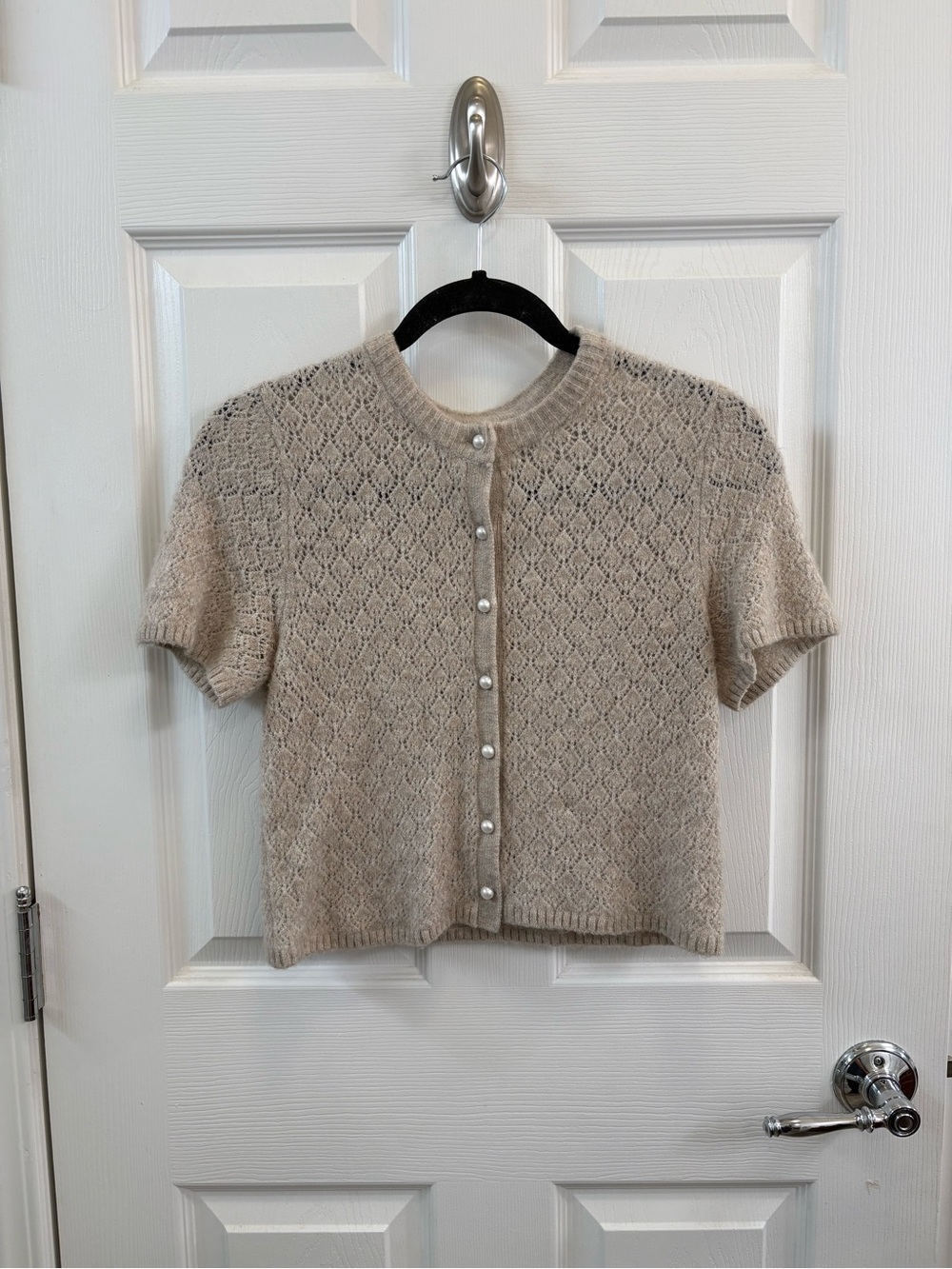 GENTLY WORN ABERCROMBIE MERINO WOOL SHORT SLEEVE CARDIGAN SIZE XS